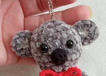 Miś koala wykonany na szydełku brelok zawieszka