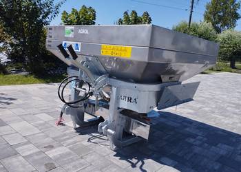 Rozsiewacz do Nawozu Polski producent 800 l Ocynk