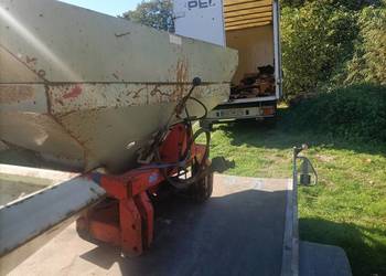 Rozsiewacz Kuhn/Rauch ZSB 1500