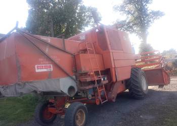 Sprzedam kombajn do zboża Sprzedam kombajn do zboża