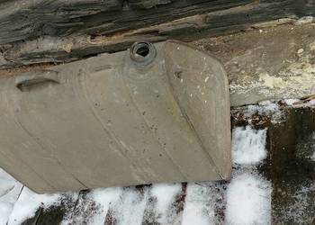 Kanister Wehrmachtu loftt uszkodzony