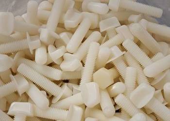 Śruba M12x50 Nylon 6,6 Śruba M12x50 Nylon 6,6