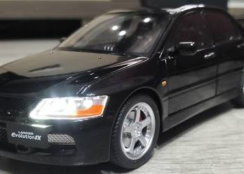 Mitsubishi Lancer Evo IX w skali 1 24