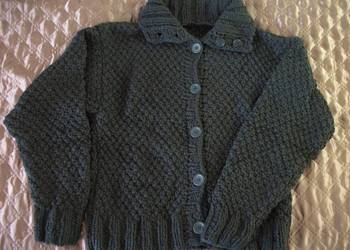 Sweter grafitowy
