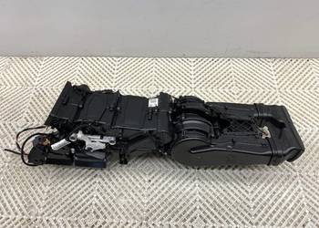 NAGRZEWNICA TYŁ AUDI Q8 4M0820004 SUV KOMBAJN OGRZEWANIA, UKŁADU