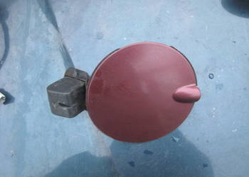 Klapka wlewu paliwa Opel Corsa C 00-06 bordowa