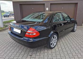 MERCEDES 04r E240 2,6 V6 177KM MANUAL,JASNE SKÓRY, DOINWESTOWANY, PERFEKT