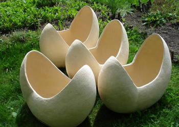 Sprzedam donicę ceramiczną, mrozoodporną 80x60x40 cm.