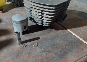 cylinder żeliwny z tłokiem wsk 125