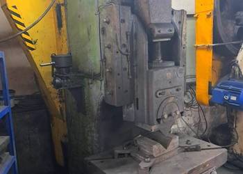 Prasa PMS 100 w dobrym stanie, sprawna. FV