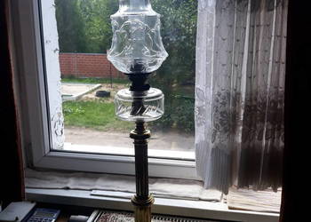 Sprawna=duża-ciężka lampa naftowa=wys.85 cm.