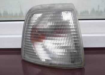 Audi 80 B3 B4 kierunkowskaz kierunek migacz prawy pasażera Bosch biały