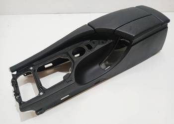 PODŁOKIETNIK BMW E60 E61 LCI EU 7034086  (4824600)