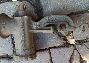 Zabytkowa maszynka do mielenia mięsa