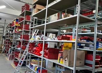 Syndyk sprzeda pakiet ruchomości stany magazynowe – hurtowni