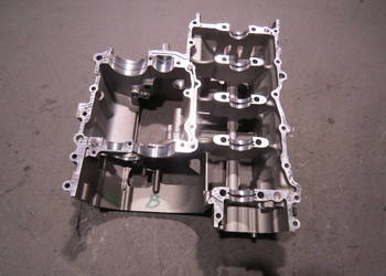 HONDA HORNET 600 PC36 2006 06 blok silnika kartery korpus