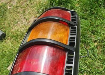 Lampa tylna prawa Mitsubishi pajero II 91-99 z kierunkowskazem