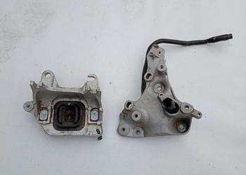 Renault Trafic IV poduszka, wspornik skrzyni biegów.