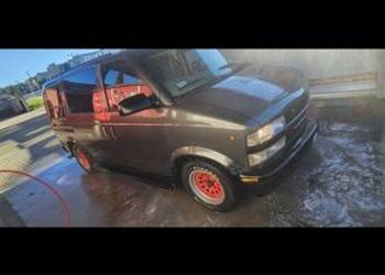 Samochód van chevrolet astro 4.3 lpg