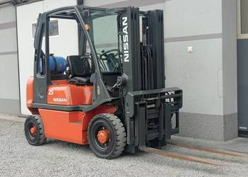 Wózek Nissan FG20 2T Lpg Triplex 4.4m Pozycjoner 4 sekcje książka Udt
