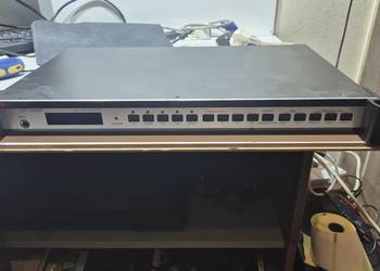 COMM-TEC COMM-TEC - Matrix Switcher - UP-1080P - Switcher/Scaler - 701060