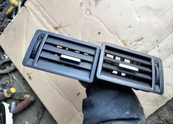 FORD FOCUS  C-MAX MK1 2004 KRATKA NAWIEWU PRAWA + LEWA KONSOLI