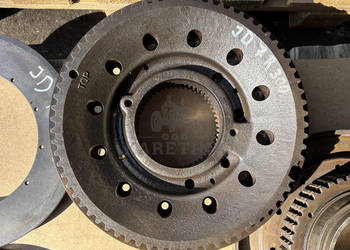 John Deere 7RXXX 7R330 7R 330 Piasta przedniego mostu TA27517