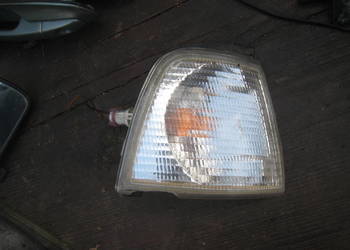 Migacz kierunkowskaz przedni prawy Audi 80 B4 90-95
