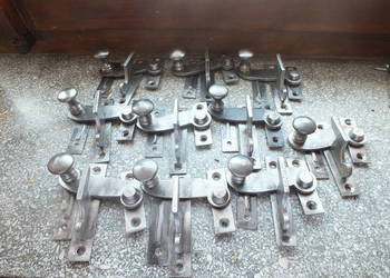 Klamki okienne--około 1920-30 rok---10 szt.