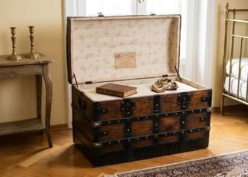 Unikatowy Kufer Podróżny – Perła ze Smyrny
​Data urodzenia: ok. 1850 r.