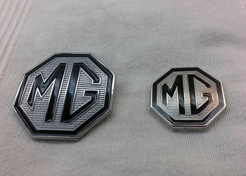 MG ZT EMBLEMAT ZNACZEK LOGO GRILL + TYLNA KLAPA NOWE PIĘKNE