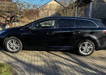 Drzwi Toyota avensis kombi t29 lewy tył