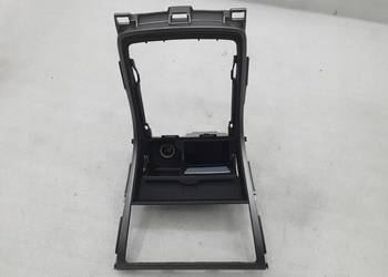 PANEL ŚRODKOWY RAMKA POPIELNICZKA MAZDA 6 GS1D-646