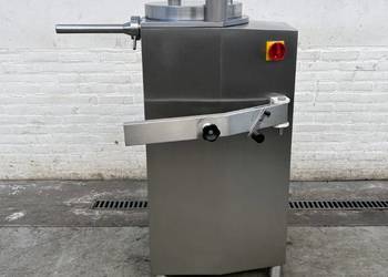 Nadziewarka tłokowa Frey MF 30