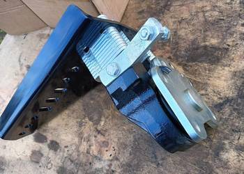 UCHWYT MOCOWANIE BŁOTNIKA PRZEDNIEGO LEWEGO CASE IH STEYR NEW HOLLAND