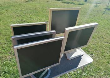 Retro monitory LCD różne przekątne ekranu różny stan