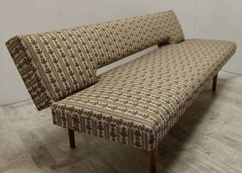 kanapa sofa rozkładana design  Navrātil Czechosłowacja lata 70-te vintage
