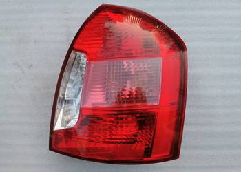 Lampa Prawy Tył Tylna Prawa Hyundai Accent III Sedan