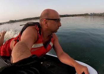 Elektryczna deska surfimgowa