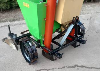 Sadzarka do ziemniaków z dozownikiem nawozu