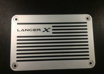EMBLEMAT W DYWANIK LANCER X