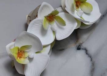 Klamra do włosów wygodna dekoracyjna z orchideami