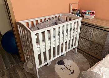 Nowe łóżeczko białe z opuszcz. bokiem Tobiasz 100x50 z materacem