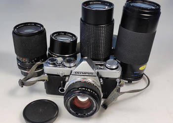 Olympus OM-1 z 0biektywem Olympusem 1.8/50
