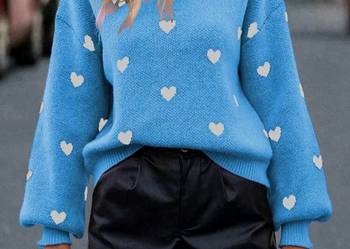 Sweter damski w serca