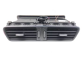 KRATKA NAWIEWU PRZÓD VW PASSAT B7 3AB819728A Kombi 10-15 WENTYLACJI