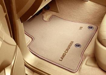TOYOTA Land Cruiser Oryginalne dywaniki welurowe komplet PZ410-7935A-DN OE