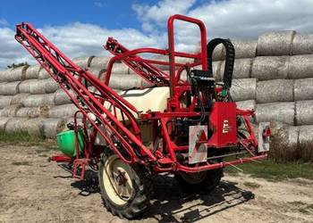 Opryskiwacz Bury 1000l