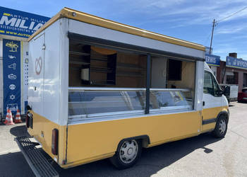 Renault Master Autosklep piecz-wędlin Sklep Gastronomiczny Food Truck Food…