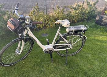 Rower Batavus Garda E-60 Bosch 500 wh biała perła 53 cm